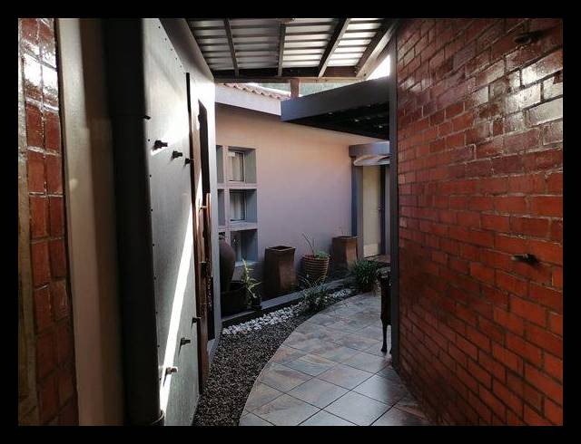 3 BEDROOM HOUSE FOR SALE IN MEER EN SEE